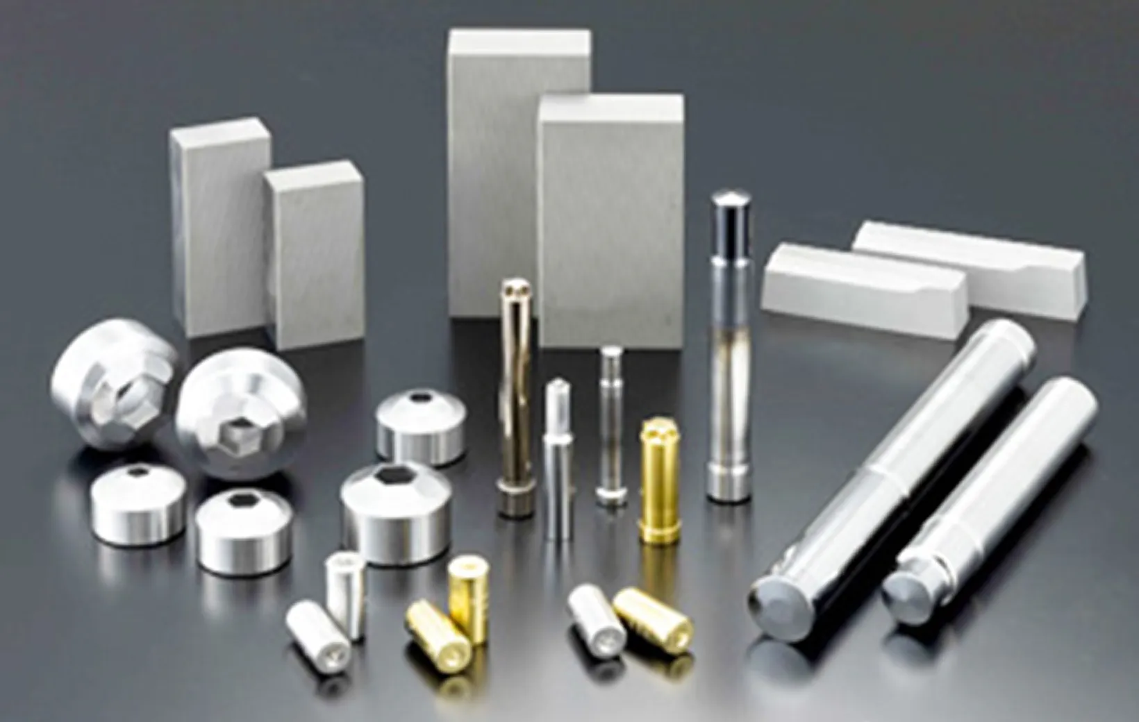 圧造工具開発・販売開始