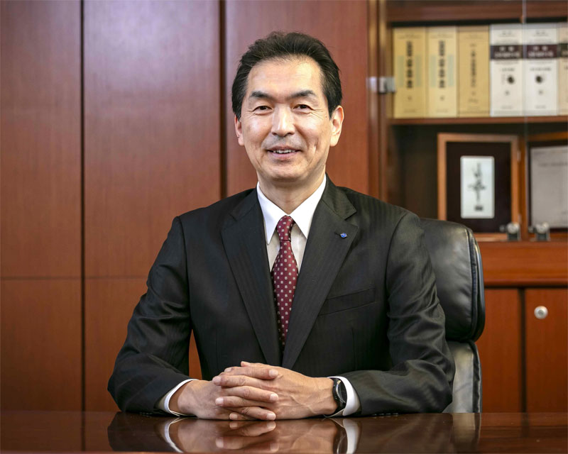 代表取締役社長　渡邉 裕二